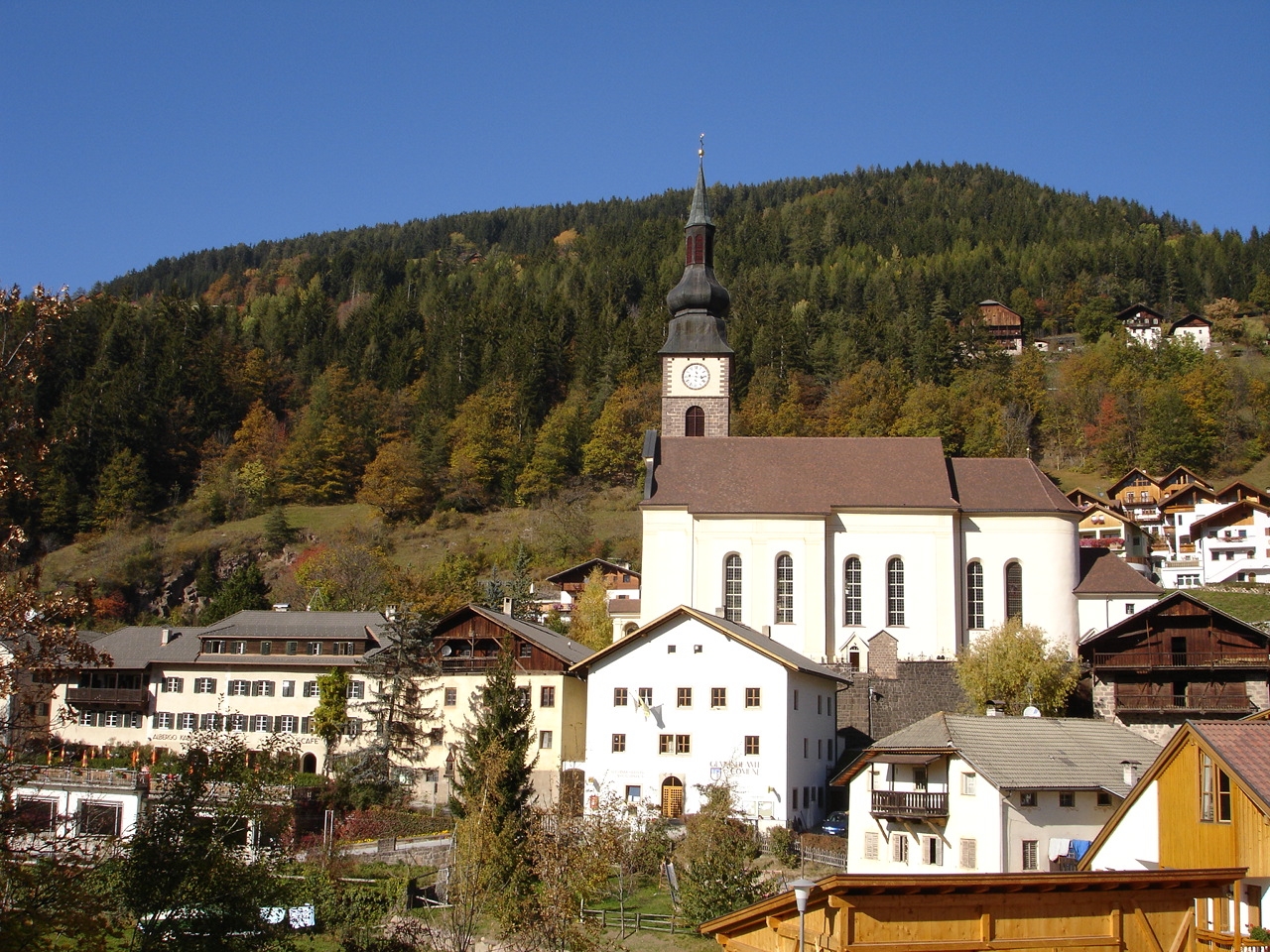 Pfarrkirche St. Peter in Villnöß, San Pietro